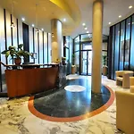 Roma Hotel 3*