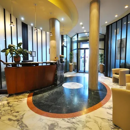 Roma Hotel 3*