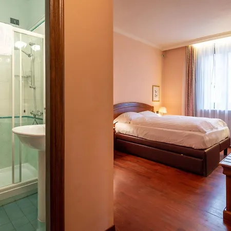 Hotel Roma 3*
