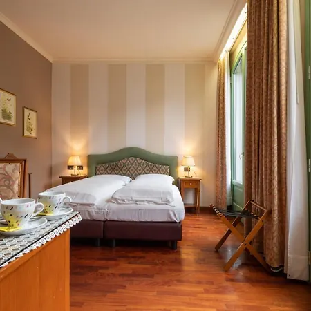 Roma Hotel 3*