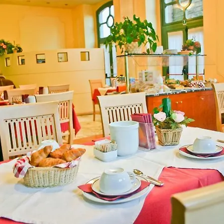 Roma 3*